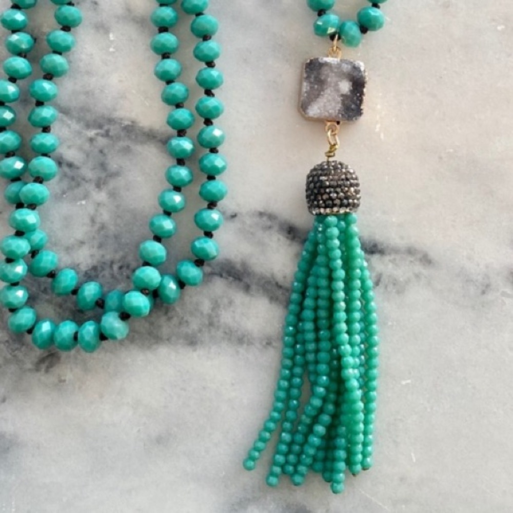 🌸Lovely🌸🍃teal🍃 blue🍃 long, chic necklace💐🌟✨ - Picture 8 of 8
